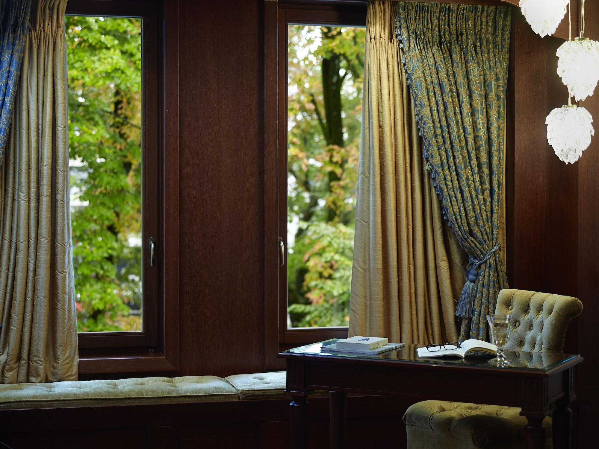 Grand Serai Congress And Spa Янина Экстерьер фото A room at the hotel