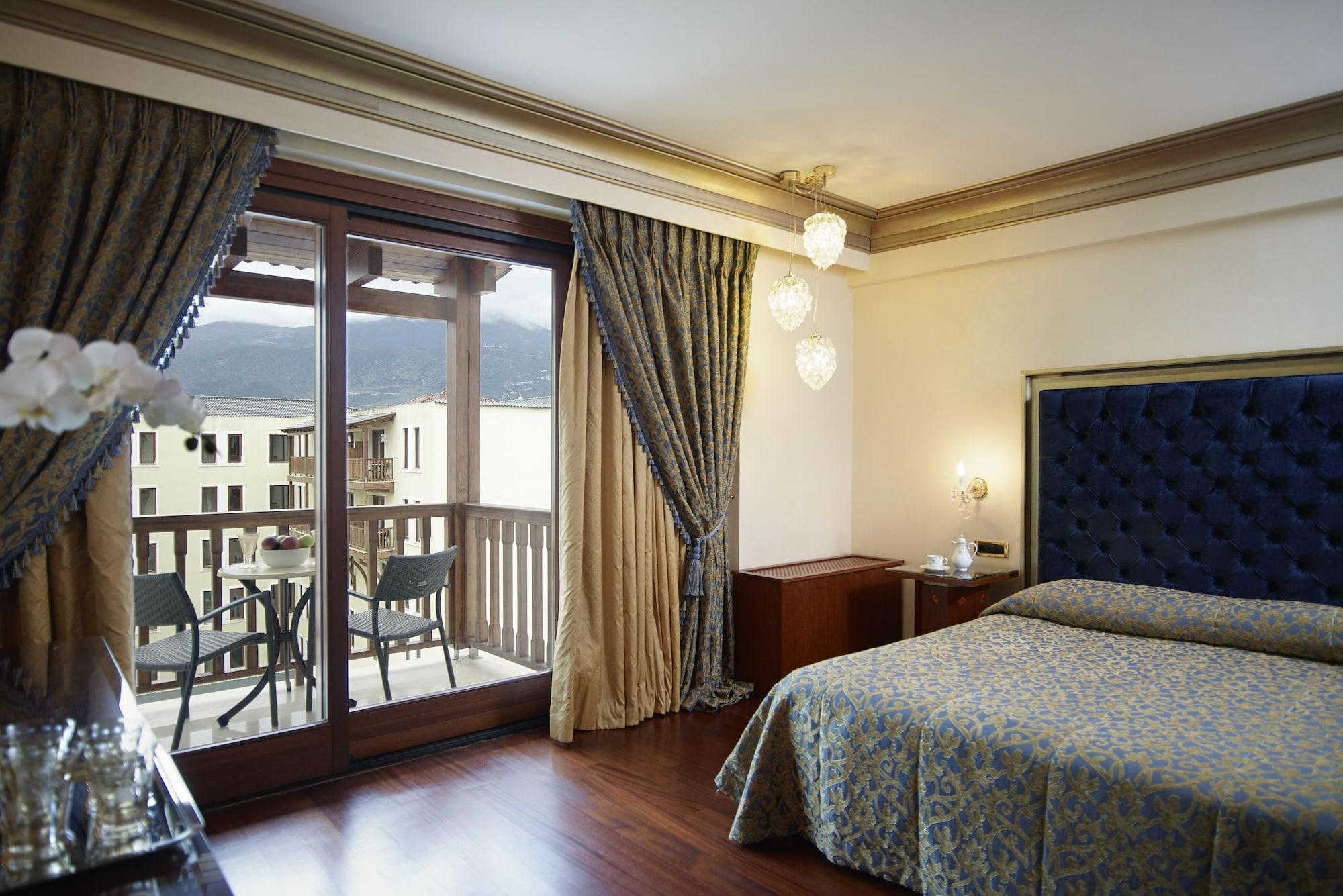 Grand Serai Congress And Spa Янина Экстерьер фото A room at the hotel