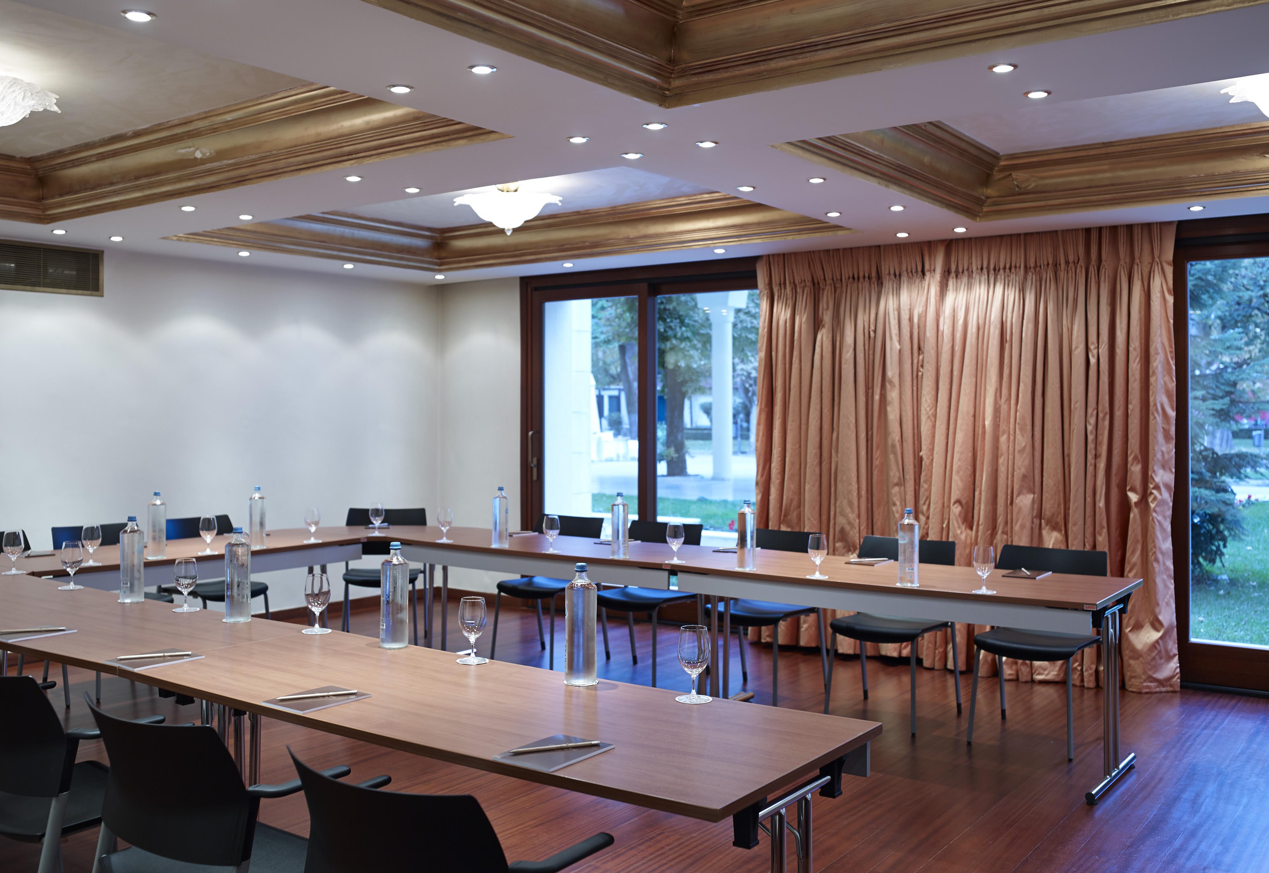 Grand Serai Congress And Spa Янина Экстерьер фото Meeting room